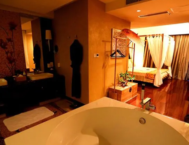 成都双流养生会所的黄昏恋：当爱情遇上八十岁